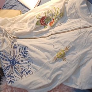 Cabi Hooded jacket floral embroidery  sz. LARGE